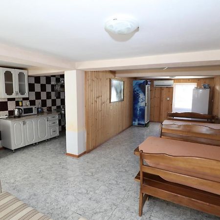 Rozalin Guest House Gudauta Zewnętrze zdjęcie