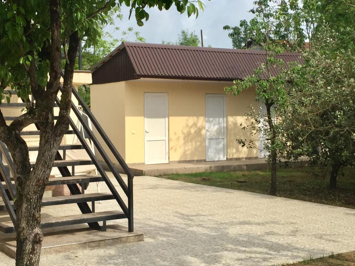 Rozalin Guest House Gudauta Zewnętrze zdjęcie