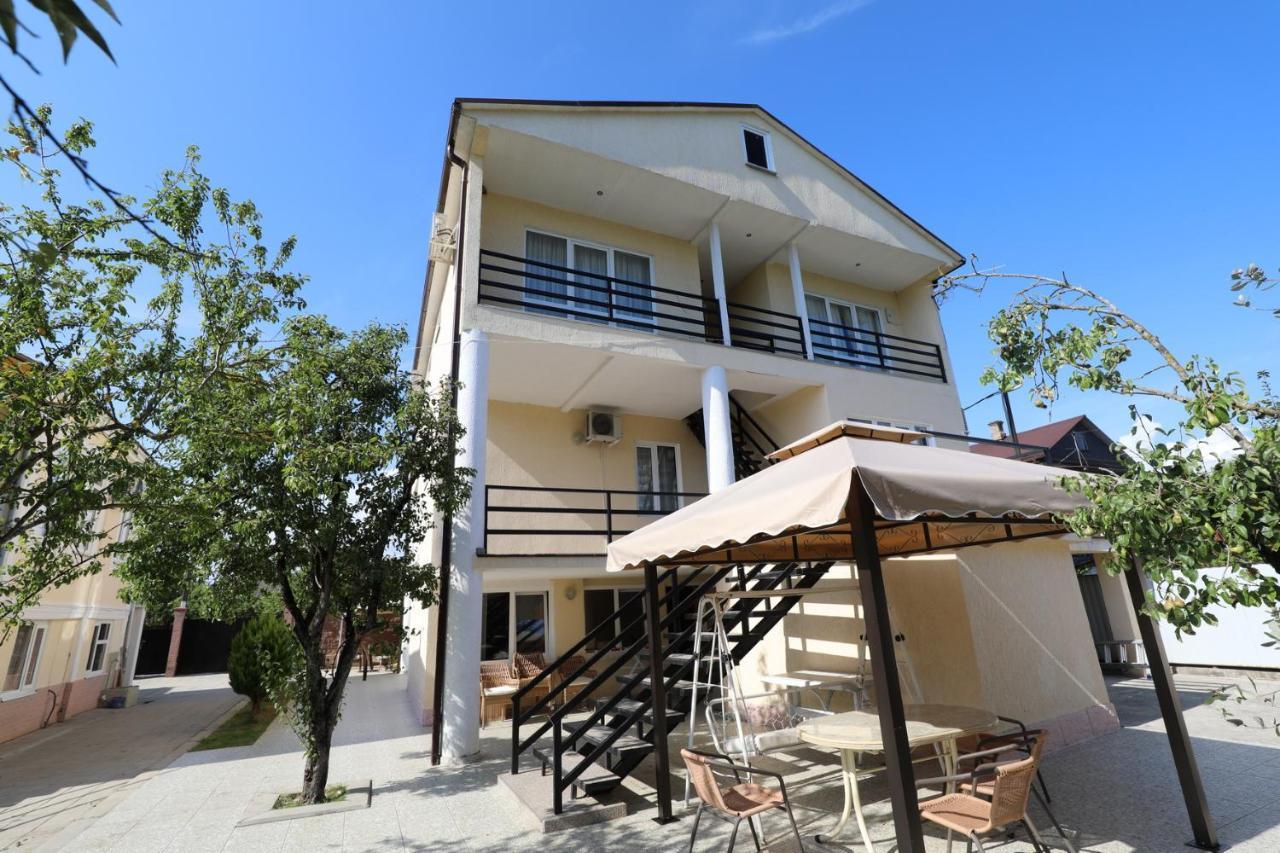 Rozalin Guest House Gudauta Zewnętrze zdjęcie